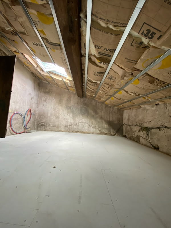 Portets : combles en cours d’isolation sous toiture